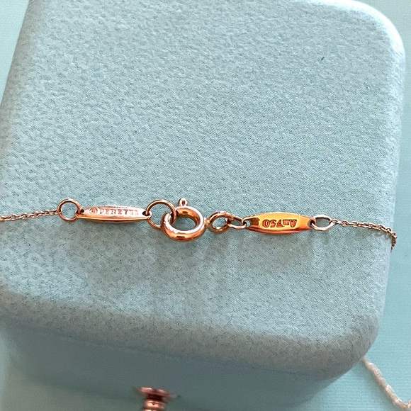 Tiffany Gold Large Quartz Teardrop Pendant Necklace - Picture 6 of 9